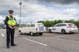 NEW FORD MONDEO HYBRID CELEBRATES 60 YEARS OF THE M1 MOTO...